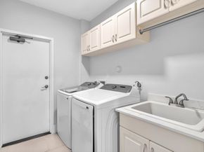 4122 NW 67th Ter, Coral Springs FL 33067