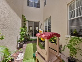 609 NW 24th Avenue, Boynton Beach FL 33426