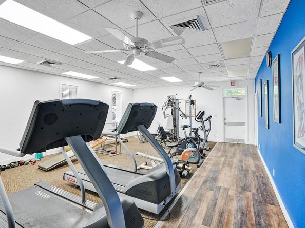 5900 NW 44th St 414, Lauderhill FL 33319