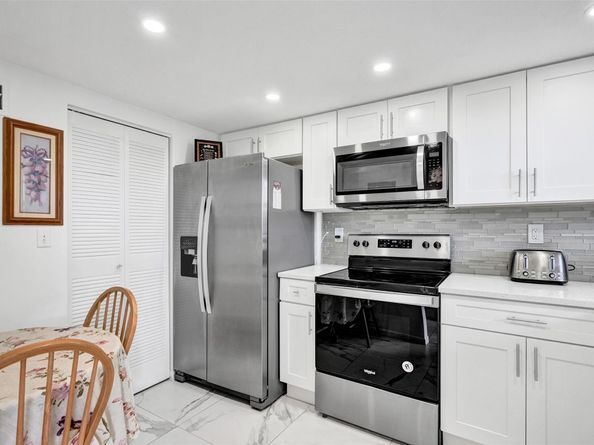 5900 NW 44th St 414, Lauderhill FL 33319