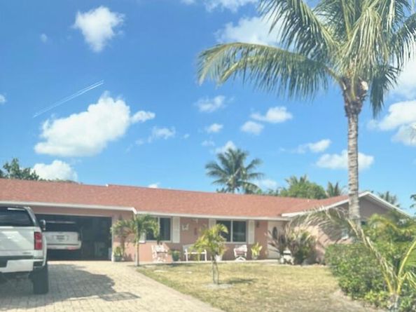 68 W Coconut Drive, Lake Worth FL 33467