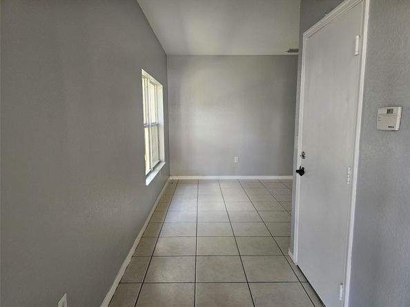 3021 NW 30th Ave, Oakland Park FL 33311