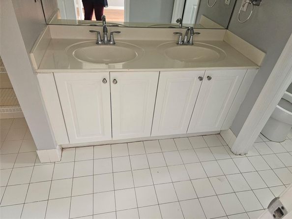3021 NW 30th Ave, Oakland Park FL 33311