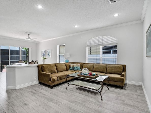 13129 SW 32nd St, Miramar FL 33027