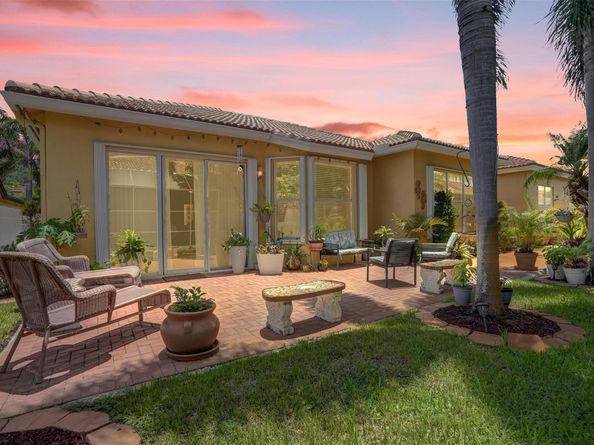 13129 SW 32nd St, Miramar FL 33027