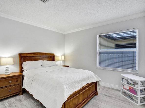 13129 SW 32nd St, Miramar FL 33027