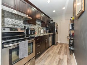 298 SW 6th St 103, Boca Raton FL 33432