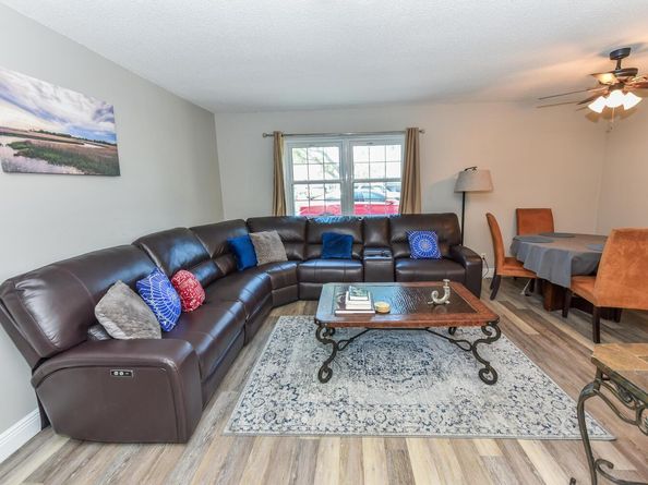 298 SW 6th St 103, Boca Raton FL 33432