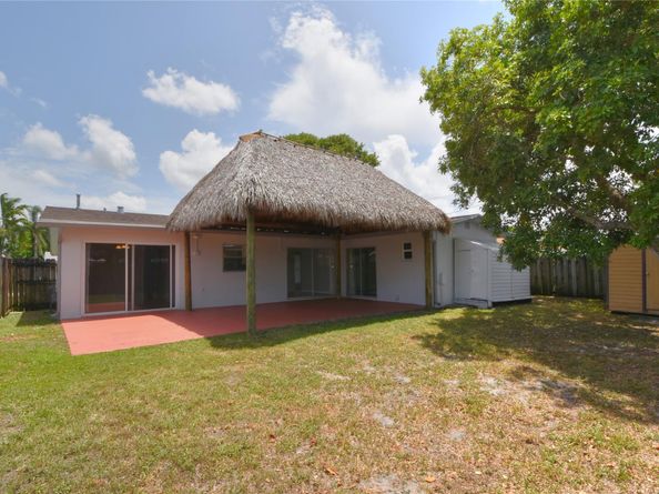 11451 NW 37th St, Sunrise FL 33323