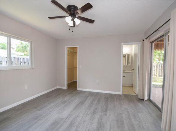 11451 NW 37th St, Sunrise FL 33323