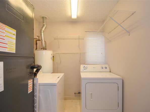 11451 NW 37th St, Sunrise FL 33323