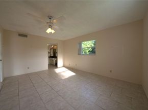 4270 NW 40th St 206, Lauderdale Lakes FL 33319