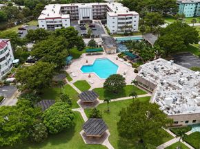 4270 NW 40th St 206, Lauderdale Lakes FL 33319