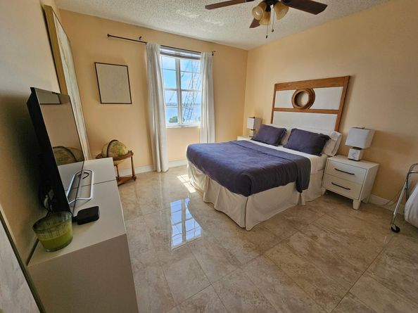 616 Clearwater Park Rd 604, West Palm Beach FL 33401