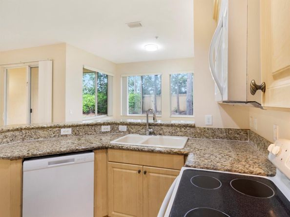 4325 Berkshire Wharf Drive, Lake Worth FL 33461