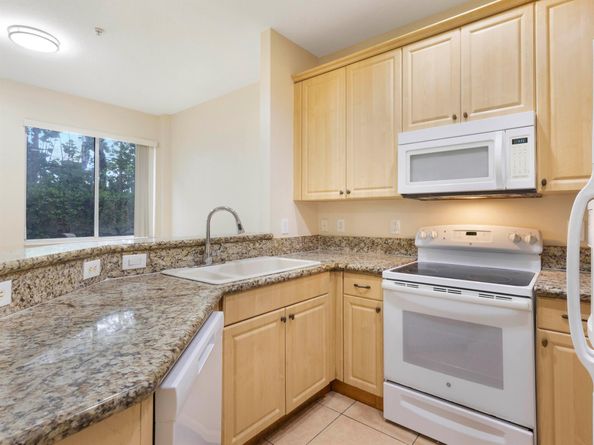 4325 Berkshire Wharf Drive, Lake Worth FL 33461
