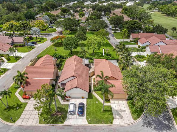 85 Ironwood Way N, Palm Beach Gardens FL 33418