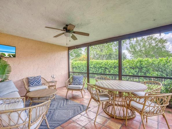 85 Ironwood Way N, Palm Beach Gardens FL 33418