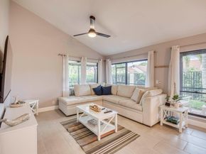 85 Ironwood Way N, Palm Beach Gardens FL 33418