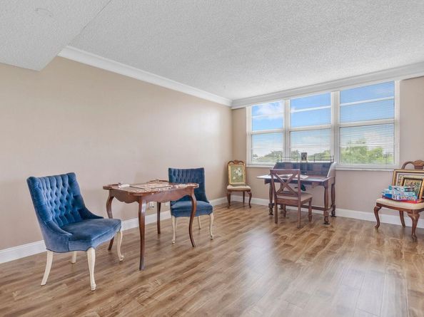 4015 W Palm Aire Dr 606, Pompano Beach FL 33069