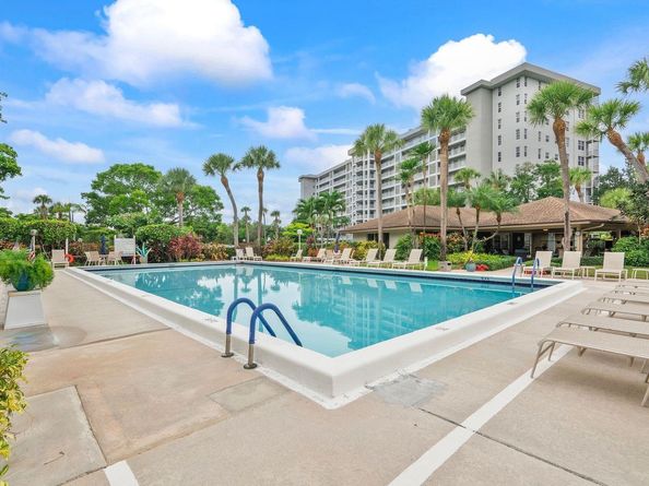4015 W Palm Aire Dr 606, Pompano Beach FL 33069