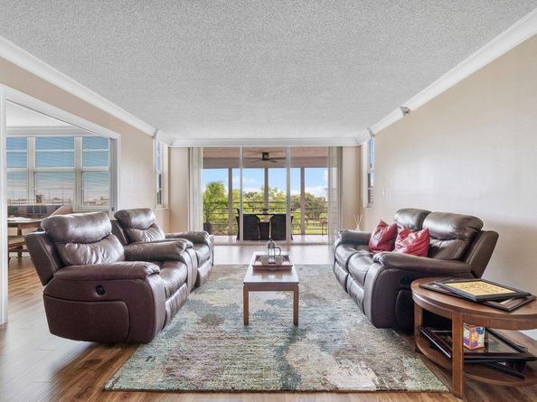 4015 W Palm Aire Dr 606, Pompano Beach FL 33069