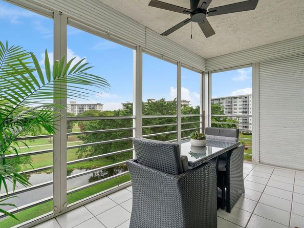 4015 W Palm Aire Dr 606, Pompano Beach FL 33069