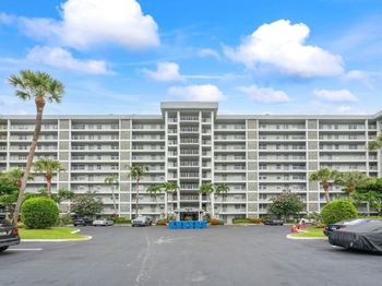 4015 W Palm Aire Dr