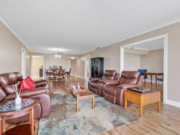 4015 W Palm Aire Dr 606, Pompano Beach FL 33069