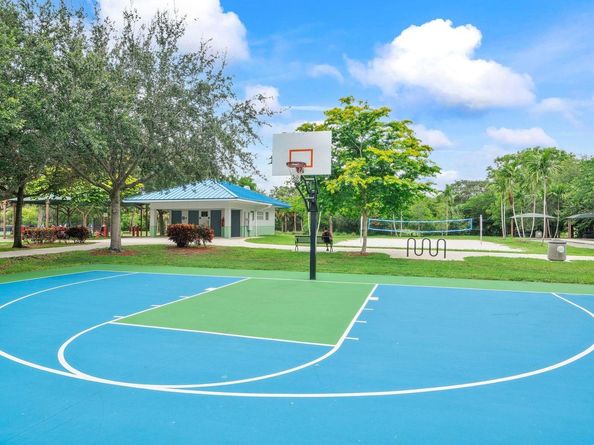 4015 W Palm Aire Dr 606, Pompano Beach FL 33069