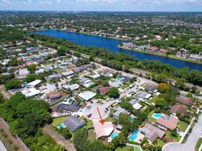 1721 SW 9th Street, Boca Raton FL 33486