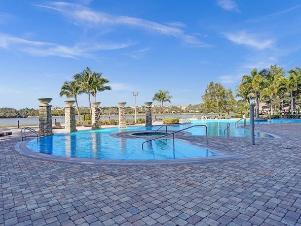 2641 N Flamingo Rd 406N, Sunrise FL 33323