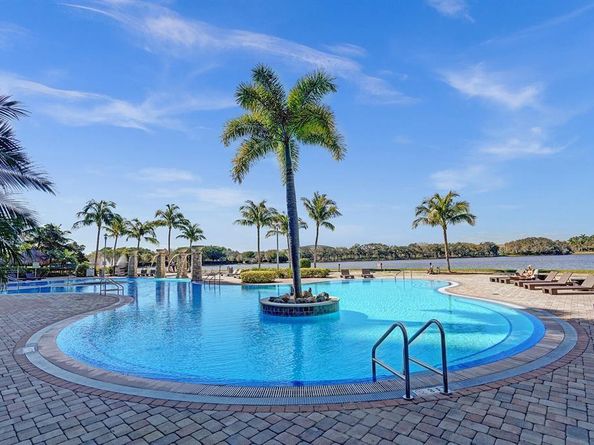 2641 N Flamingo Rd 406N, Sunrise FL 33323