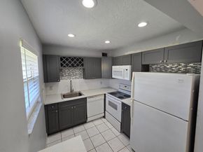 89 Saxony B B, Delray Beach FL 33446