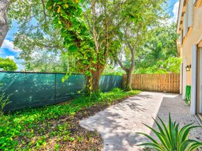 15037 SW 50th Ct, Davie FL 33331