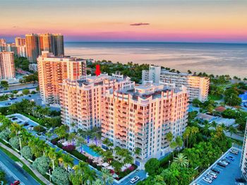 2821 N Ocean Blvd