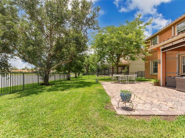 3460 Princeton Dr, Wellington FL 33414
