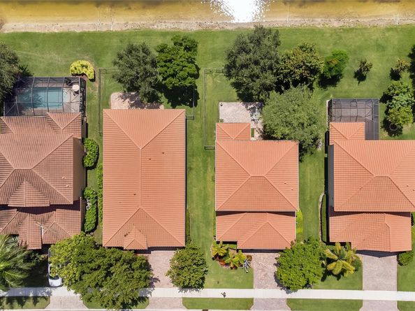 3460 Princeton Dr, Wellington FL 33414