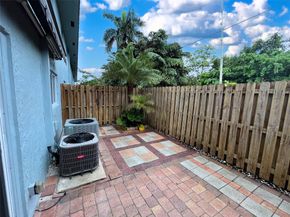 1460 NE 18TH St 104, Fort Lauderdale FL 33305