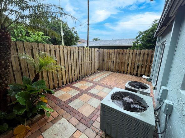 1460 NE 18TH St 104, Fort Lauderdale FL 33305