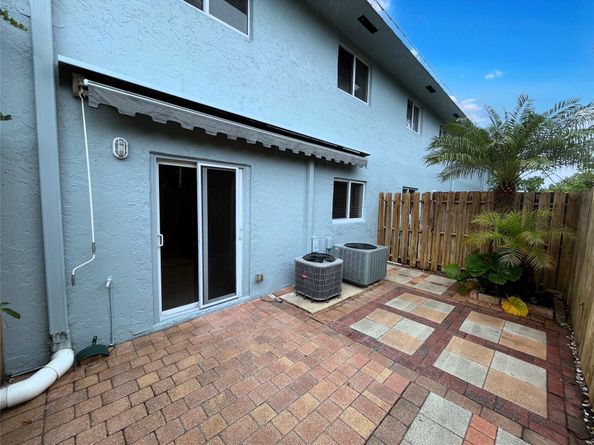 1460 NE 18TH St 104, Fort Lauderdale FL 33305
