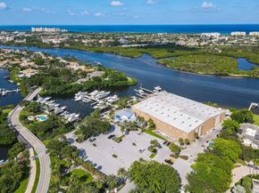 17187 Bay Street, Jupiter FL 33477