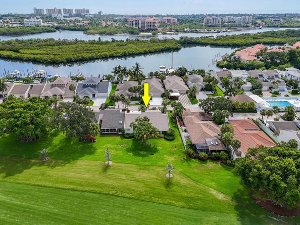 17187 Bay Street, Jupiter FL 33477