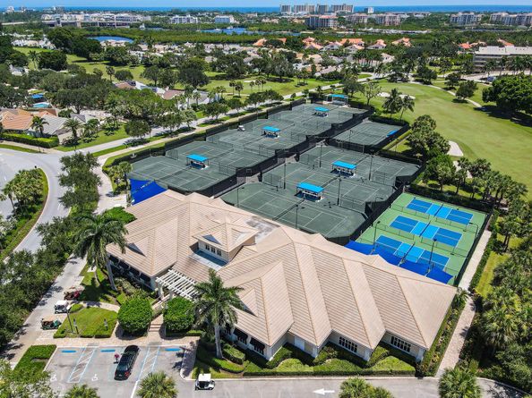 17187 Bay Street, Jupiter FL 33477