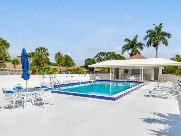 17187 Bay Street, Jupiter FL 33477
