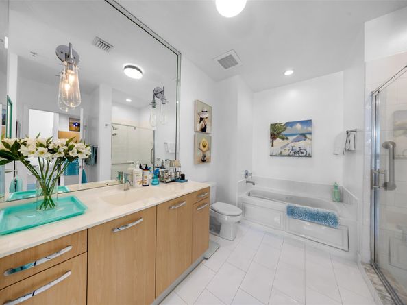 313 NE 2nd St 602, Fort Lauderdale FL 33301
