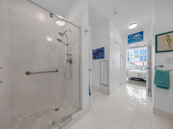 313 NE 2nd St 602, Fort Lauderdale FL 33301