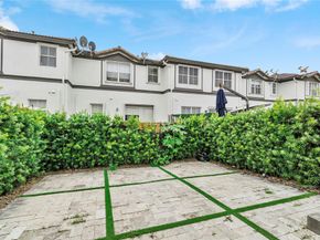7738 NW 116th Ave 7738, Doral FL 33178