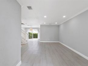 7738 NW 116th Ave 7738, Doral FL 33178