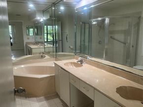 301 SW 158th Ter 104, Pembroke Pines FL 33027